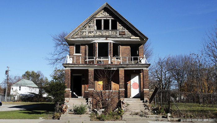 摩根大通,暴击,粉领阶层,RealtyTrac,1950年,动感单车,Adient,美国版,故事,财