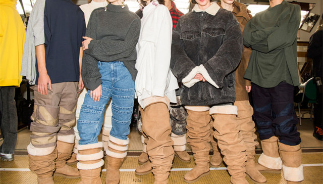 【衣帽间】外婆都不会担心你冷 今年冬天流行丑暖的过膝雪地靴