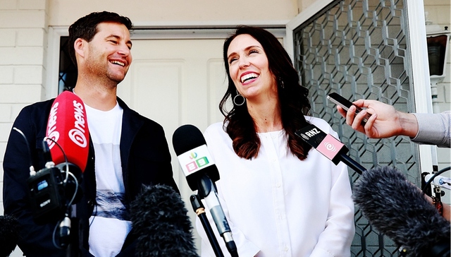 80后新西兰总理宣布怀孕 成全球第二位任内当妈的首脑