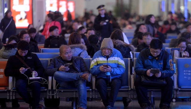 【财经24小时】支付机构被禁向虚拟货币交易提供服务 北京人口20年来首次下降