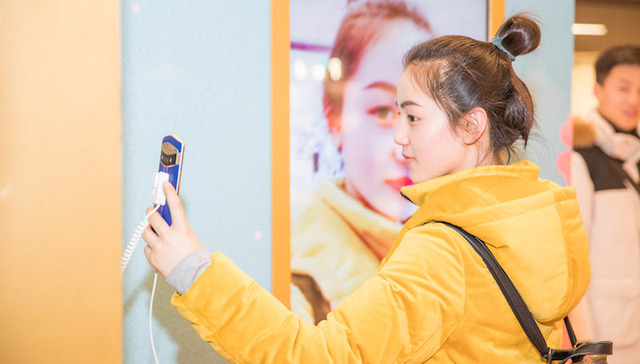 美图开了一家AI作画快闪店 想让人们更了解人工智能