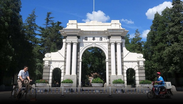 清华,谷歌,校内网,百合网,移动搜索,地图业务,游戏账号,互联网浪潮,互联网泡沫,互联网创业者