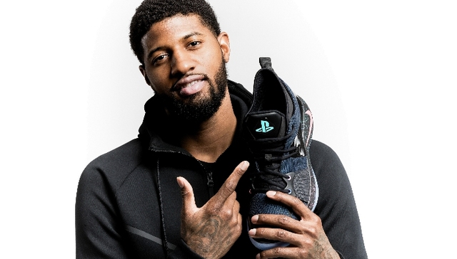 篮球鞋跨界游戏 耐克发了一双索尼PlayStation主题战靴