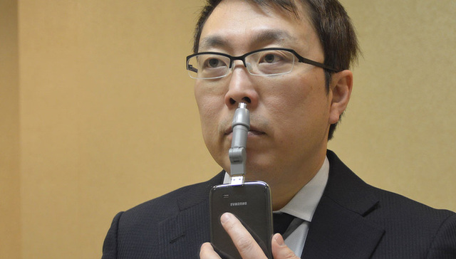 2018年你应该这样修剪鼻毛