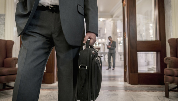 投资人,美国国会,美国大使馆,美国政府关门,面试,美国媒体,区域中心,,,美国时间,政府工作人员