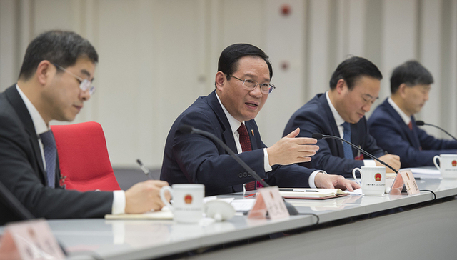 改革开放,,,营商,浓度,对标,浦东,制度供给,政府工作报告,精神状态,增强忧患意识