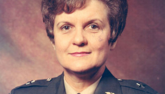 美国首位女将军去世享年97岁 二战曾在中国服役