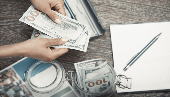 央行范一飞：央行发行数字货币的四点考虑