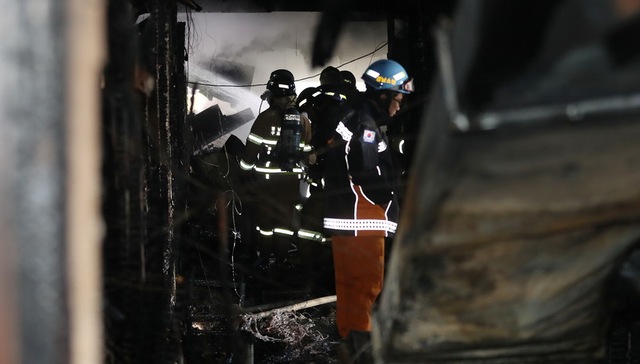 一个多月来第二起 韩国密阳一医院火灾至少33人遇难
