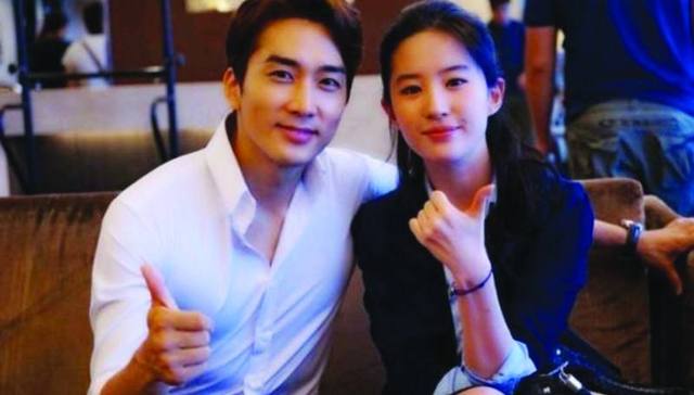 刘亦菲宋承宪分手，最抢戏的竟然是这个微博账号