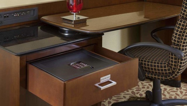 为什么客房里的保险箱不一定保险 以及你应该怎么办？