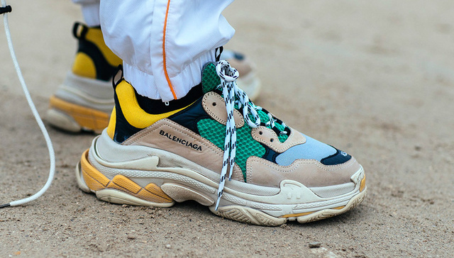 巴黎世家的Triple S变成了莆田制造 外国网友不淡定了