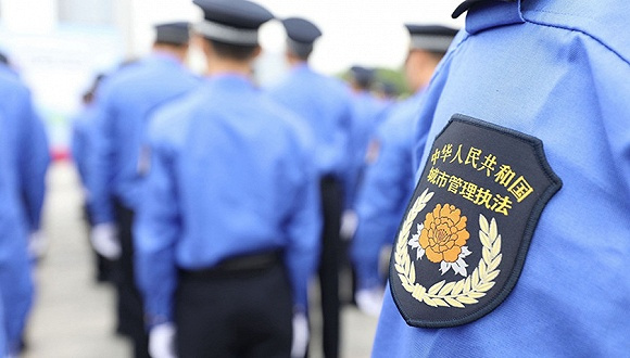 执法人员,安装工,刑事责任,墙角抽梯,执法行为,刑法,墙角抽梯式,行政强制法,人民利益,行政相对人