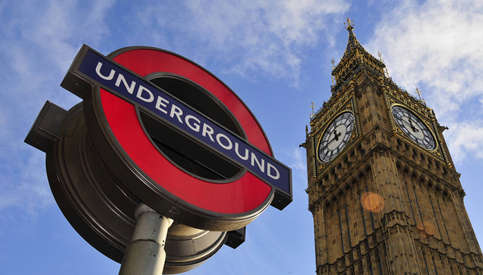 与球迷打成一片 英国地铁的球员轶事