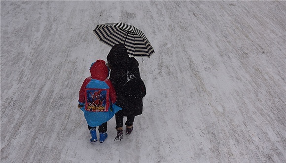 暴雪,映照,精细化管理,共建共享,长枪,超大城市,城市治理,无冰,路政,路况信息