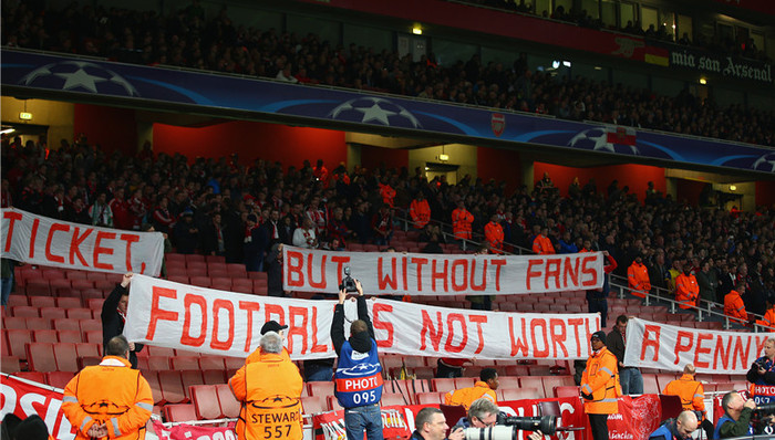 客场看球非一般贵 球迷抗议引欧足联亲自调查