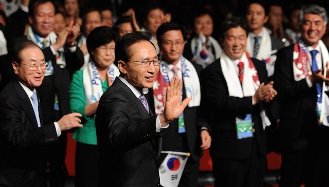 与文在寅公开怒怼 李明博还是被邀请参加平昌冬奥开幕式
