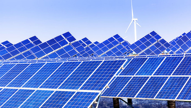 隆基成2017年最大“黑马”：国内光伏组件出货量跃居第一