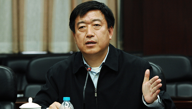 辽宁原副省长刘强被双开：利用职权搞有组织拉票贿选活动