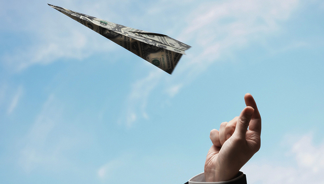 沪指探底回升115亿主力资金出逃 五粮液等白马股遭抛售