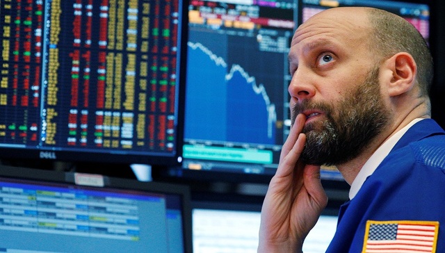 美股遭遇黑色星期一 道指狂挫1175点创史上最大跌幅