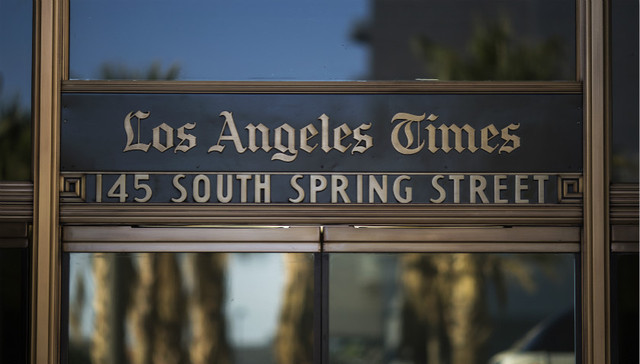 【文娱早报】《洛杉矶时报》5亿美元卖给美国华人首富 快播创始人王欣昨日出狱