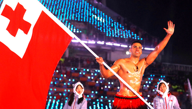 跆拳道转行滑雪 “网红”汤加半裸旗手的励志人生