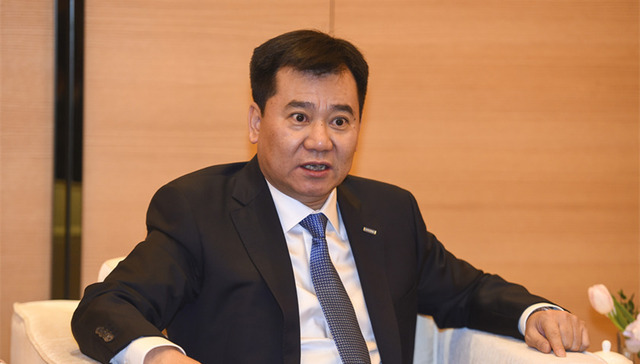 商人张近东的地产战投