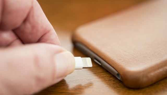 手机电池事故频发 这家德国机构想要减少消费者的更多担忧