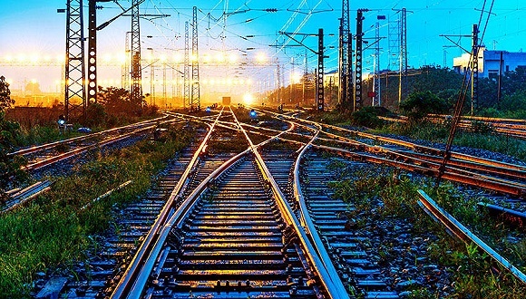 铁总节前连下车辆大单 映射铁路煤运强劲势头