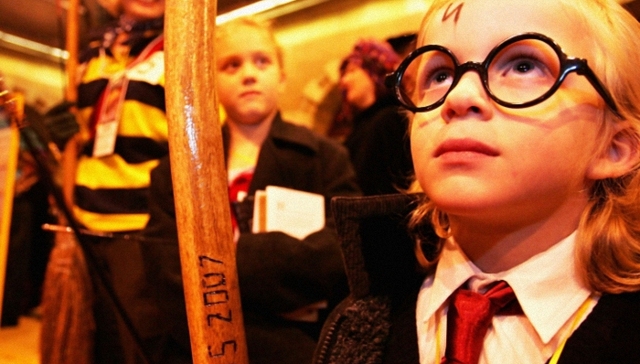 为何许多喜欢《哈利·波特》的读者都讨厌JK·罗琳？​