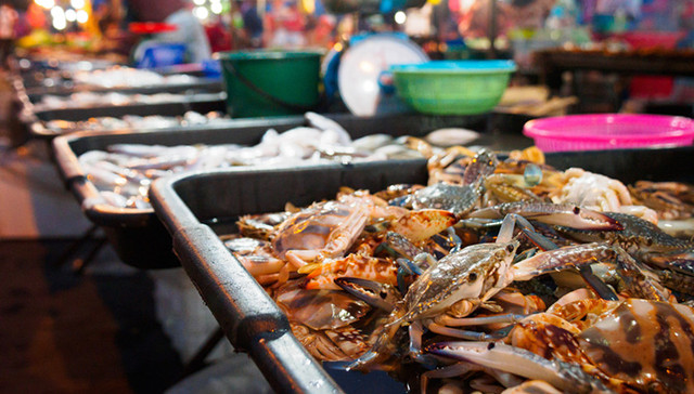 党员干部,群众举报,三亚,第一市场,茅台酒,黑恶势力,院士人才