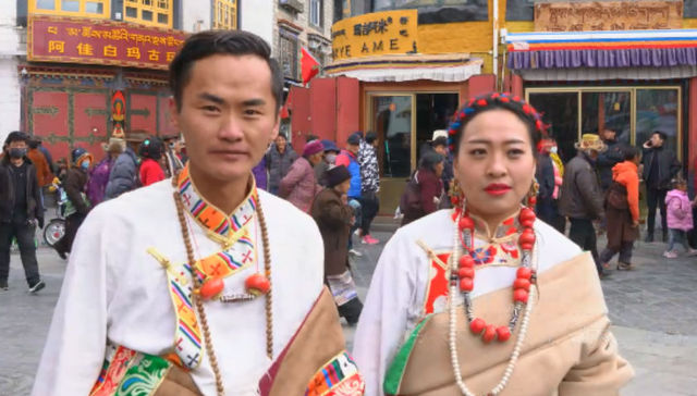 双节,国网,拉萨,,,内容简介,藏历新年,镜头,节日气氛,西藏,愿望