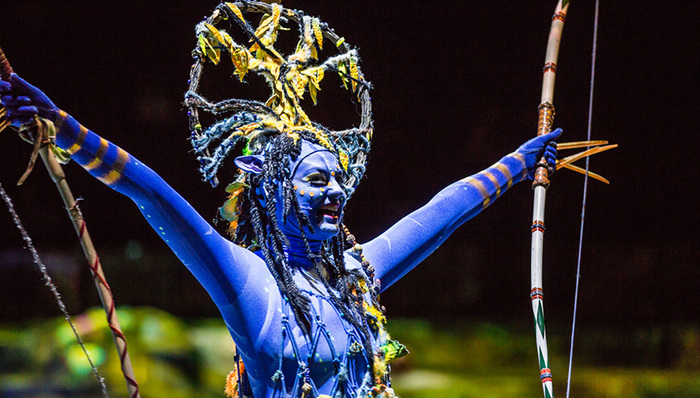 太阳马戏在春节期间的三亚上演，当地旅游会因它更有趣？