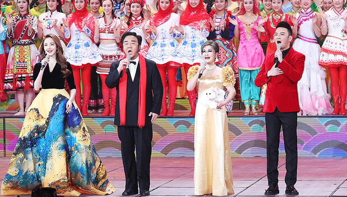 春晚,肇兴侗寨,文化魅力,中国故事,文化大餐,国宝,一带一路,小品,为您服务,文化自信