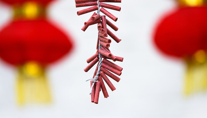 县领导,悬赏,鞭炮