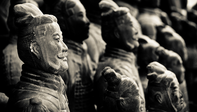 兵马俑在美展出拇指被人掰走 中方要求严惩肇事者将派专家赴美修复