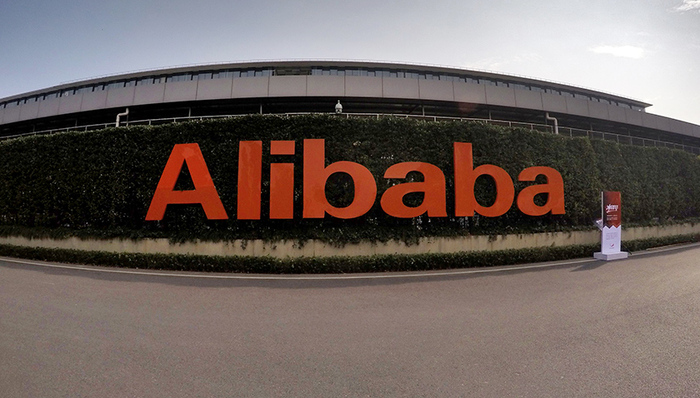 腾讯,并购,支付宝,圈层化,供应链,引流,万达广场,SKU,工厂店,狗年