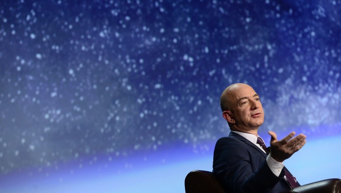 万年钟,安装阶段,秒针,钟表,世纪,官网,视频,山中,完工时间,游客