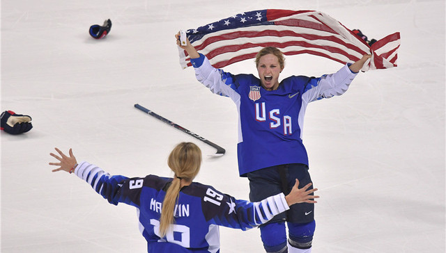 【体育晚报】短道速滑一金一银收官 女子冰球美国点杀加拿大