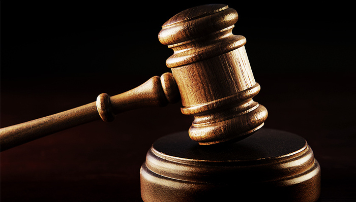 上海市检察一分院依法对吴小晖提起公诉