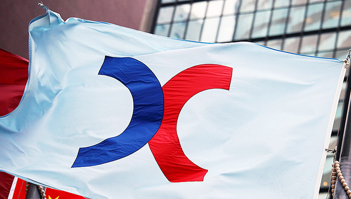 同股同权，李小加