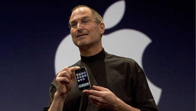 青年乔布斯手写求职表将拍卖 多处拼写不规范估值5万美元