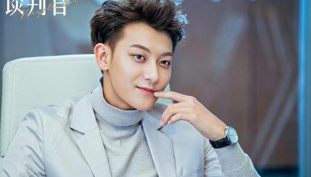 黄子韬,wuli,阅读理解,偶像,演技,谈判官,活人,高考语文,那小子真帅,坏蛋是怎样炼成的