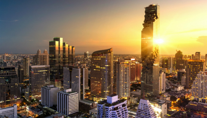 西半山旧楼里郭家兄弟 奥园8000万购香港豪宅