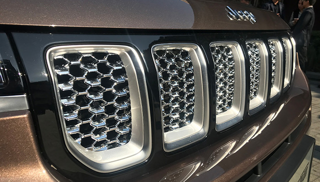 Jeep的这款新车要对“伪7座SUV”说不  我们实地体验了它