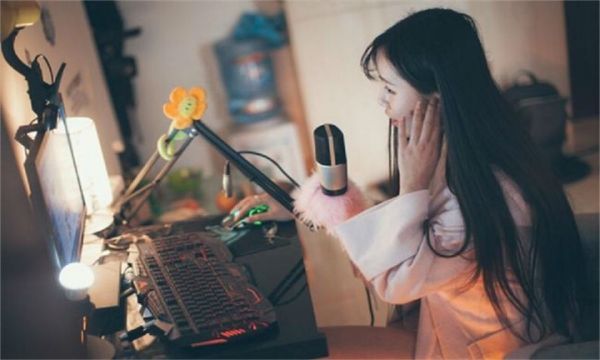 二手手机,平台,走私车,手机,快手,大卖场,广告规范,走私,保修单,含有激素