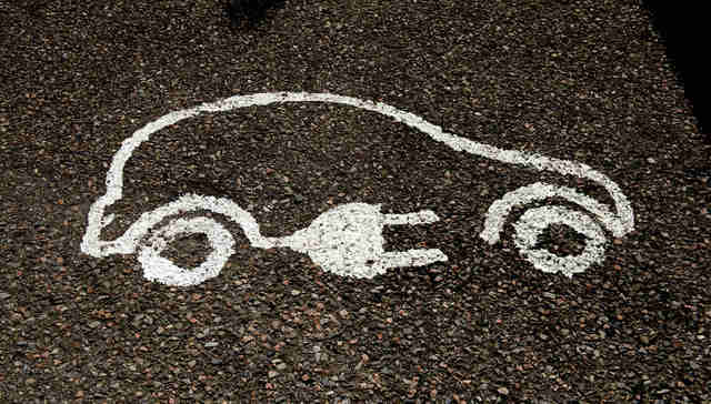 3·15 | 新能源汽车质量调查：充电故障、电池衰减成投诉焦点