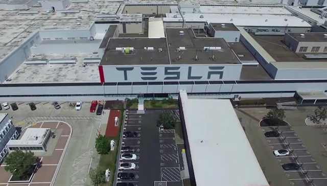 特斯拉员工：生产零件质量不过关导致经常返工