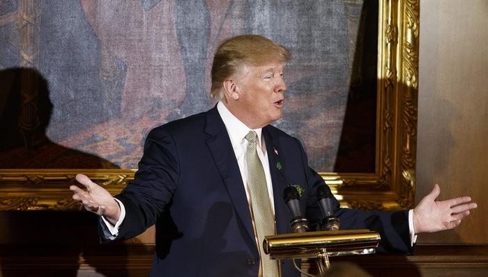 特朗普,中方,中美三个联合公报,台湾旅行法,外交部发言人,美方,一个中国原则,中美关系,美国白宫,台